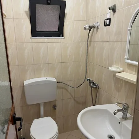 Villa Cela Quarto em Acomodações Particulares